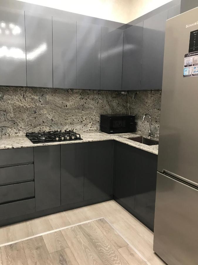 Charm Lägenhet Tbilisi Exteriör bild