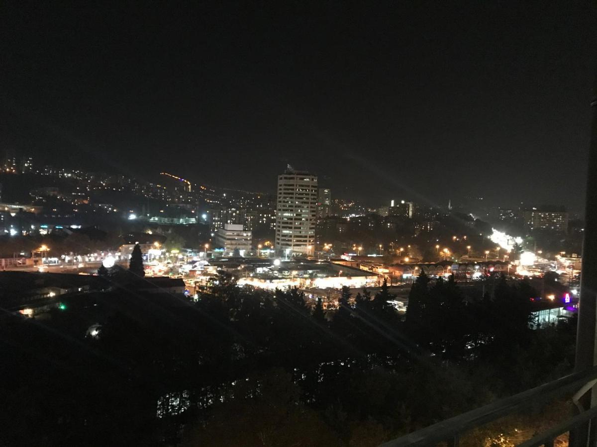 Charm Lägenhet Tbilisi Exteriör bild